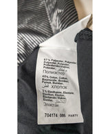562546 Once Again, la référence de la friperie en ligne pour des achats de vêtements d'occasion sans souci et en état parfait.