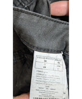 Élégance responsable avec cette pièce vintage 562965 en parfait état, sélectionnée par Once Again.