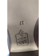 563086 Once Again, la référence de la friperie en ligne pour des achats de vêtements d'occasion sans souci et en état parfait.