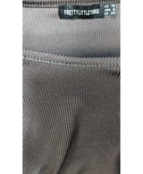 Le choix intelligent pour la mode durable, cette pièce 563138 Once Again allie parfait état et prix abordable.