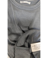 Le choix intelligent pour la mode durable, cette pièce 563200 Once Again allie parfait état et prix abordable.