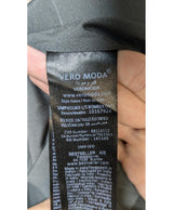 Le choix intelligent pour la mode durable, cette pièce 563375 Once Again allie parfait état et prix abordable.