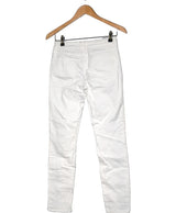 La garantie Once Again : 563394 vêtements d'occasion de marque en état irréprochable.