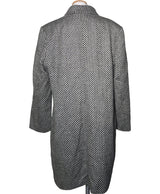 563719 Once Again, la référence de la friperie en ligne pour des achats de vêtements d'occasion sans souci et en état parfait.