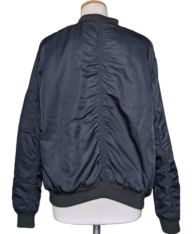 Once Again présente : 563988 mode éco-responsables, confort et style accessible.