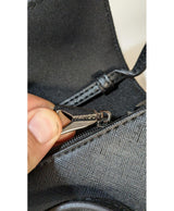 564159 Once Again, la référence de la friperie en ligne pour des achats de vêtements d'occasion sans souci et en état parfait.
