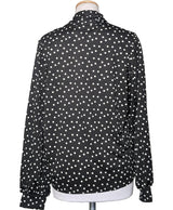 La garantie Once Again : 564337 vêtements d'occasion de marque en état irréprochable.