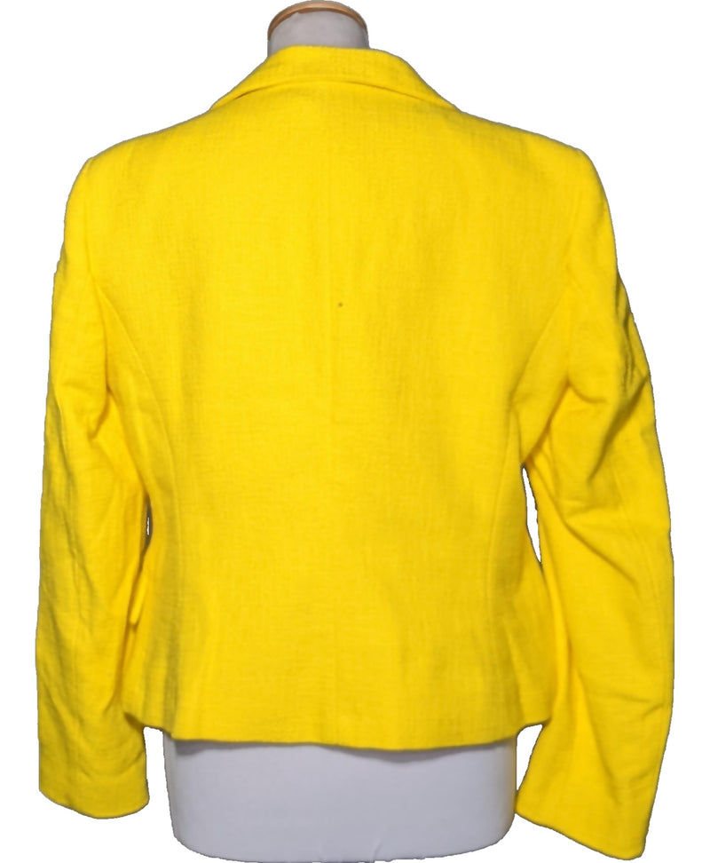 Shopping simplifié avec Once Again pour 564345 : trouvez des pièces uniques en très bon état en quelques clics.