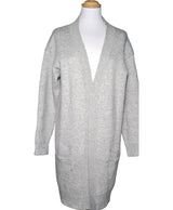 Expérience d'achat simple et satisfaisante pour cette fripe 564514 de qualité, offert par Once Again.