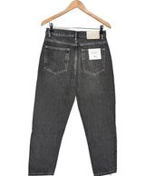 La garantie Once Again : 564950 vêtements d'occasion de marque en état irréprochable.