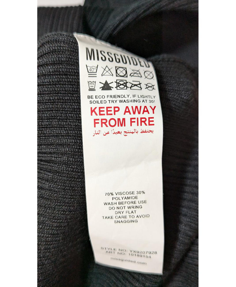 Le choix intelligent pour la mode durable, cette pièce 565042 Once Again allie parfait état et prix abordable.