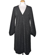 565066 Once Again, la référence de la friperie en ligne pour des achats de vêtements d'occasion sans souci et en état parfait.