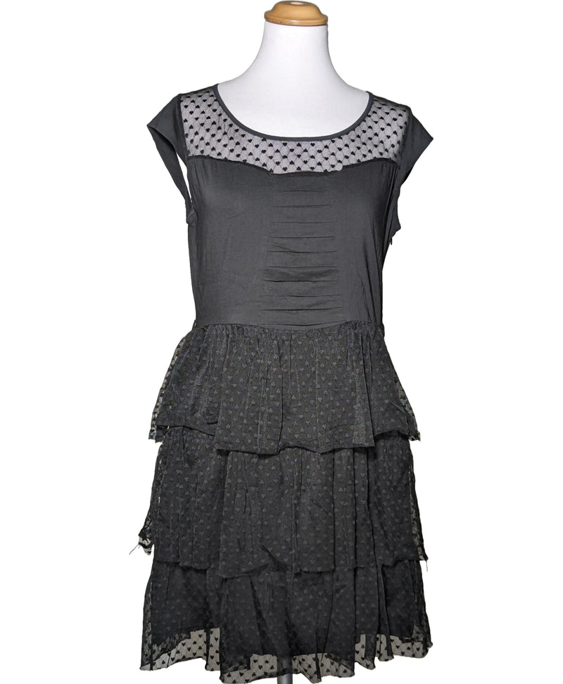 Expérience d'achat simple et satisfaisante pour cette fripe 565139 de qualité, offert par Once Again.