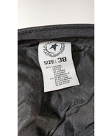 Expérience d'achat simple et satisfaisante pour cette fripe 565232 de qualité, offert par Once Again.