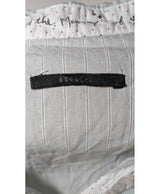 Expérience d'achat simple et satisfaisante pour cette fripe 565244 de qualité, offert par Once Again.