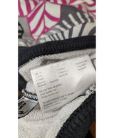 565651 Once Again, la référence de la friperie en ligne pour des achats de vêtements d'occasion sans souci et en état parfait.