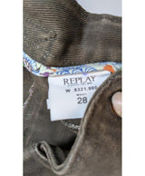 565757 Once Again, la référence de la friperie en ligne pour des achats de vêtements d'occasion sans souci et en état parfait.