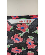 La garantie Once Again : 565838 vêtements d'occasion de marque en état irréprochable.