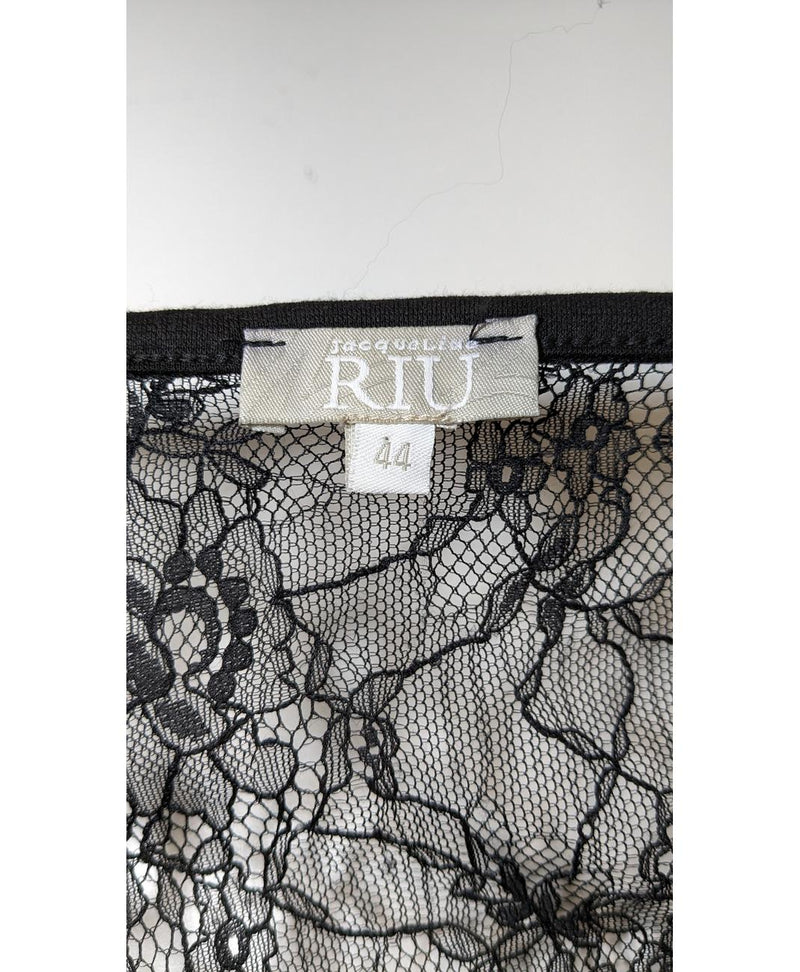 Shopping simplifié avec Once Again pour 565839 : trouvez des pièces uniques en très bon état en quelques clics.