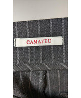 La garantie Once Again : 565883 vêtements d'occasion de marque en état irréprochable.