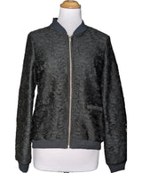 Le choix intelligent pour la mode durable, cette pièce 565966 Once Again allie parfait état et prix abordable.