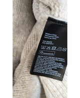 Expérience d'achat simple et satisfaisante pour cette fripe 566166 de qualité, offert par Once Again.