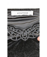 Le choix intelligent pour la mode durable, cette pièce 566200 Once Again allie parfait état et prix abordable.