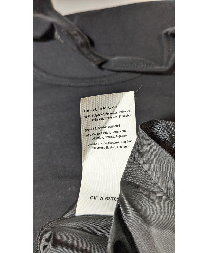 Shopping simplifié avec Once Again pour 566468 : trouvez des pièces uniques en très bon état en quelques clics.