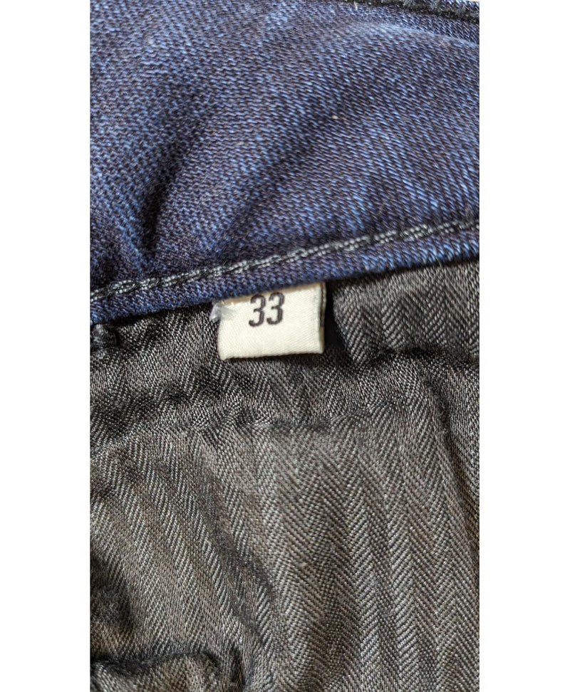 La garantie Once Again : 566537 vêtements d'occasion de marque en état irréprochable.