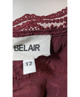 566636 Once Again, la référence de la friperie en ligne pour des achats de vêtements d'occasion sans souci et en état parfait.