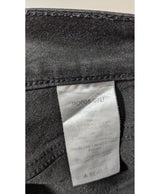 La garantie Once Again : 567060 vêtements d'occasion de marque en état irréprochable.