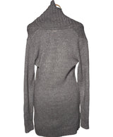567303 Once Again, la référence de la friperie en ligne pour des achats de vêtements d'occasion sans souci et en état parfait.