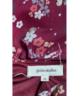 La garantie Once Again : 567600 vêtements d'occasion de marque en état irréprochable.