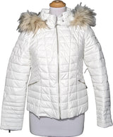 La garantie Once Again : 567671 vêtements d'occasion de marque en état irréprochable.