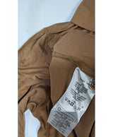 Élégance responsable avec cette pièce vintage 567930 en parfait état, sélectionnée par Once Again.