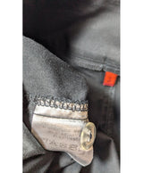 568210 Once Again, la référence de la friperie en ligne pour des achats de vêtements d'occasion sans souci et en état parfait.