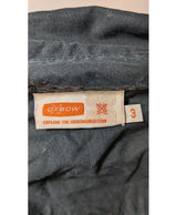 568274 Once Again, la référence de la friperie en ligne pour des achats de vêtements d'occasion sans souci et en état parfait.