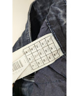 568300 Once Again, la référence de la friperie en ligne pour des achats de vêtements d'occasion sans souci et en état parfait.