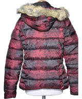 Le choix intelligent pour la mode durable, cette pièce 568470 Once Again allie parfait état et prix abordable.