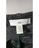 La garantie Once Again : 568490 vêtements d'occasion de marque en état irréprochable.
