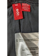 Expérience d'achat simple et satisfaisante pour cette fripe 568586 de qualité, offert par Once Again.