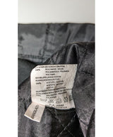 568610 Once Again, la référence de la friperie en ligne pour des achats de vêtements d'occasion sans souci et en état parfait.