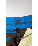 568621 Once Again, la référence de la friperie en ligne pour des achats de vêtements d'occasion sans souci et en état parfait.