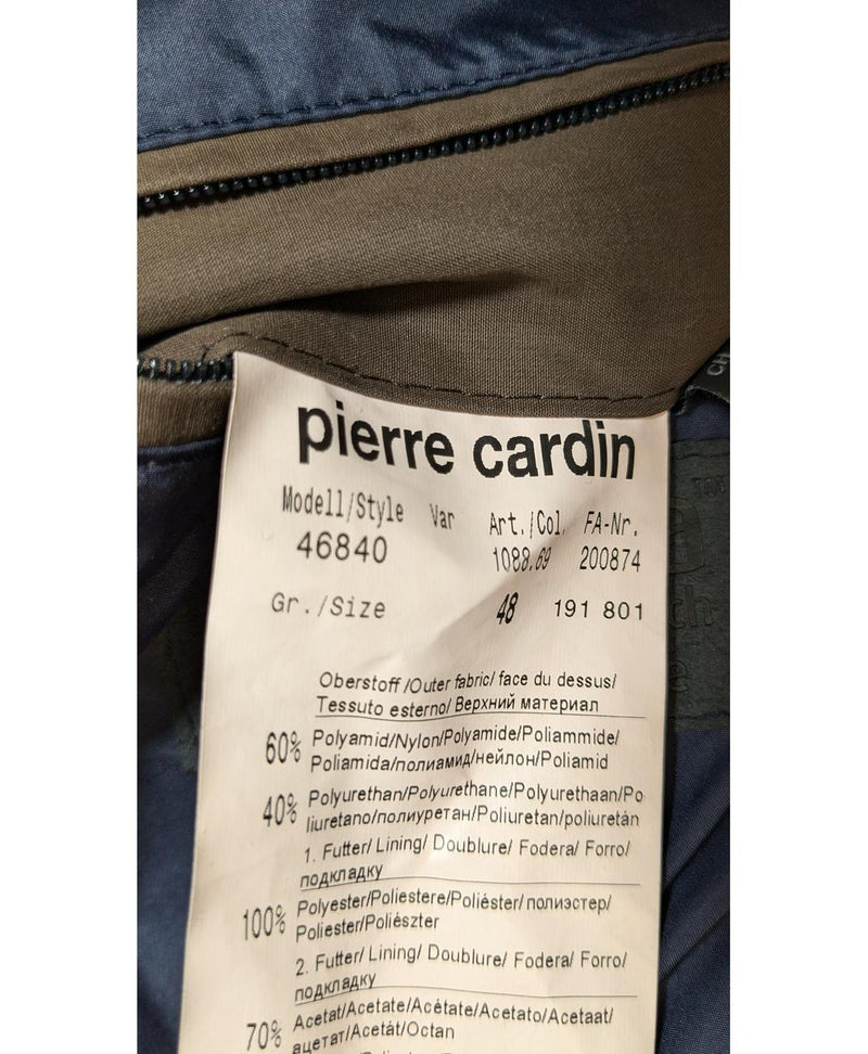 Expérience d'achat simple et satisfaisante pour cette fripe 568885 de qualité, offert par Once Again.