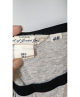 568926 Once Again, la référence de la friperie en ligne pour des achats de vêtements d'occasion sans souci et en état parfait.