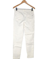 La garantie Once Again : 568983 vêtements d'occasion de marque en état irréprochable.