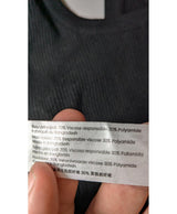 568989 Once Again, la référence de la friperie en ligne pour des achats de vêtements d'occasion sans souci et en état parfait.