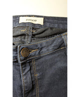 Le choix intelligent pour la mode durable, cette pièce 569002 Once Again allie parfait état et prix abordable.
