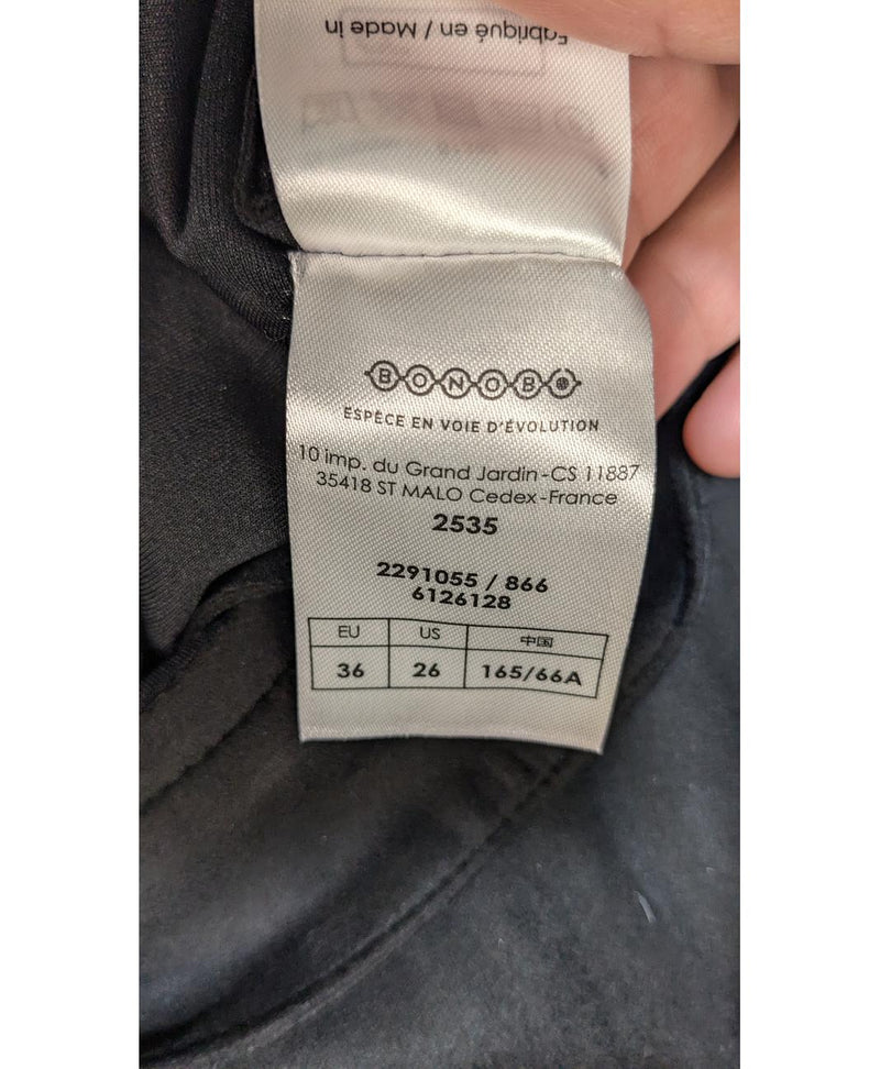 Mode durable et rapide avec Once Again : article 569269 de seconde main en très bon état.