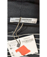 Élégance responsable avec cette pièce vintage 569525 en parfait état, sélectionnée par Once Again.